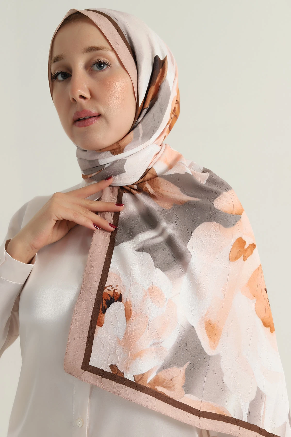 Yavruağzı 180x75 Cm Our Fashion Dijital Baskılı Desenli Bambu Kraş Şal 396743