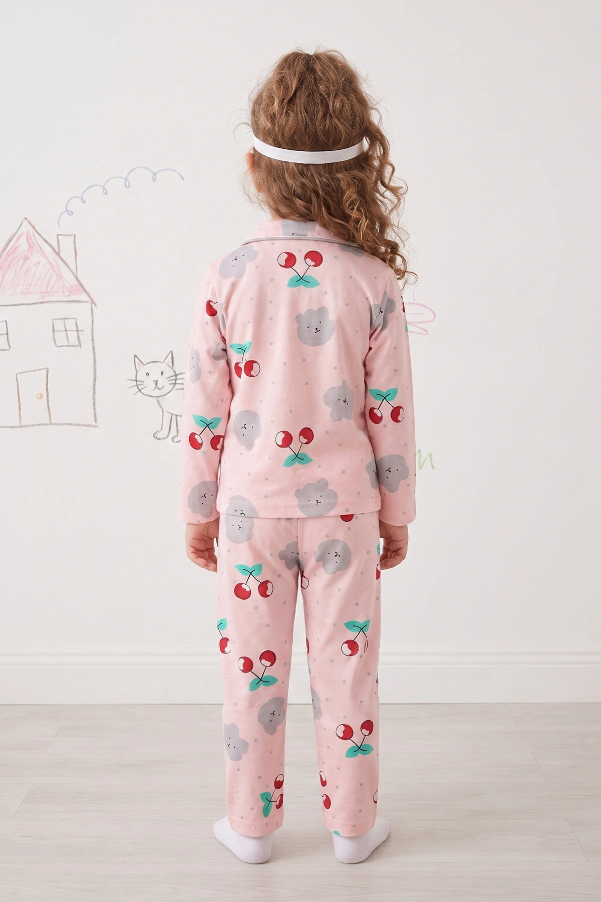 Yavruağzı (4-12 Yaş) Desenli   Uzun Kol  Ön Düğmeli Göz Bandı Detaylı Kız Çocuk Pijama Takım 473649