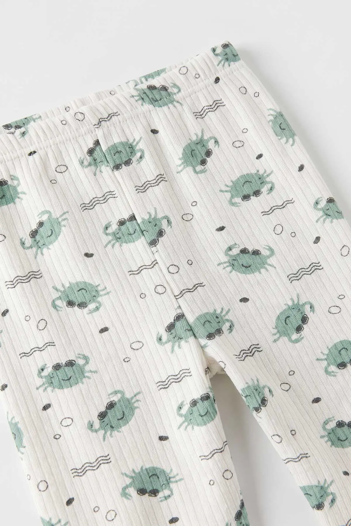Yeşil (1-3 Yaş)Raporlu Yengeç Baskılı Çocuk Pijama Takımı 477368