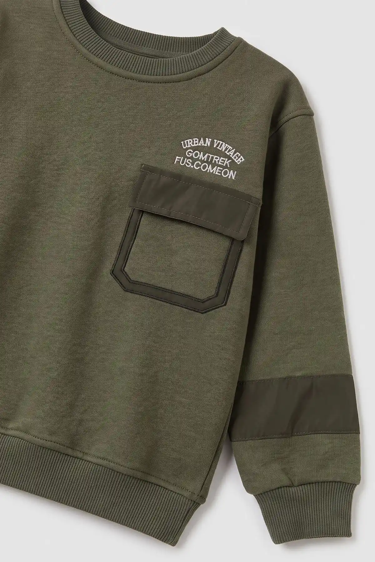 Yeşil (2-12 Yaş) Urban Nakışlı   İçi Şardonlu Erkek  Çocuk Sweatshirt 493817
