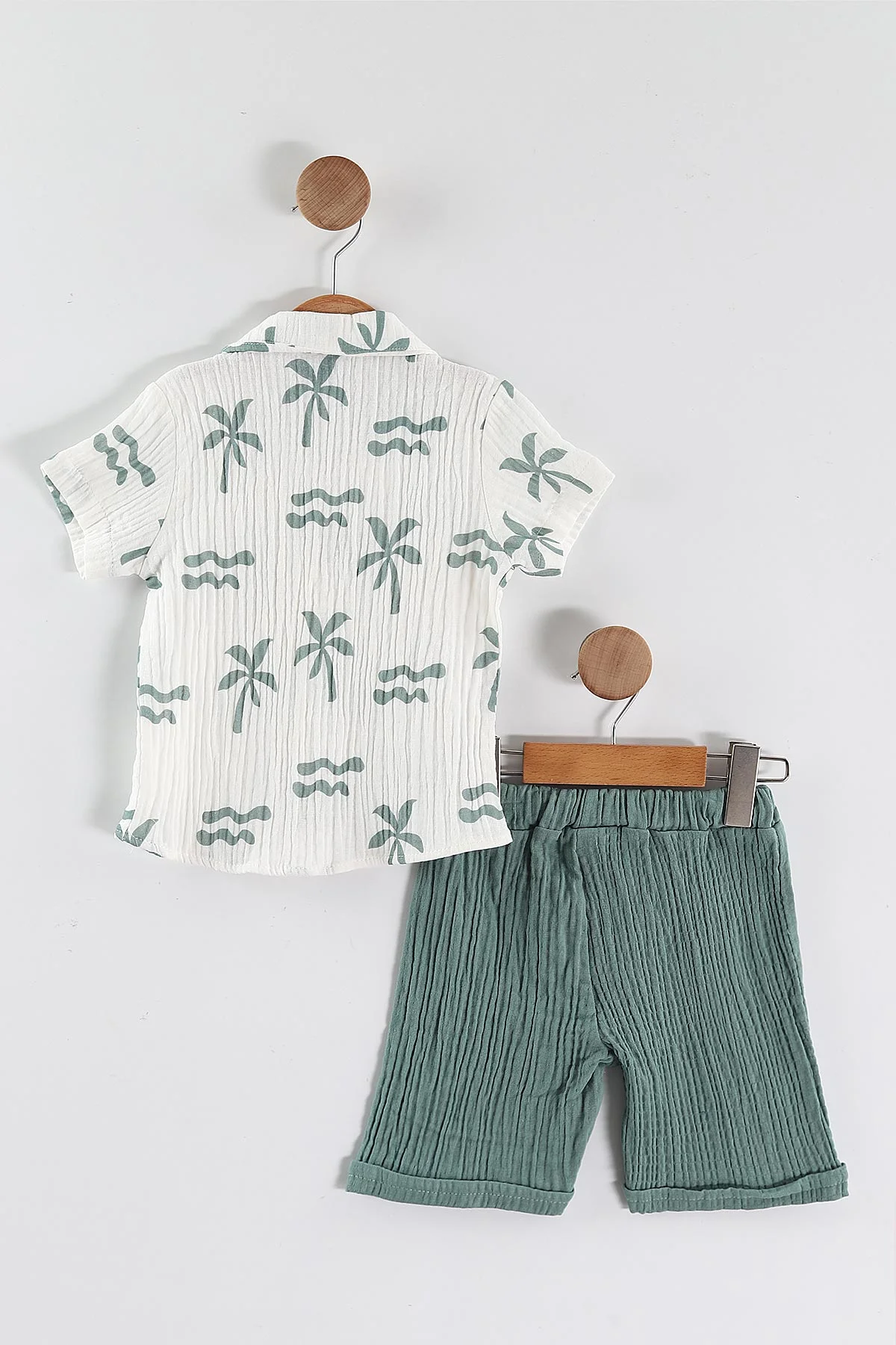 Yeşil (2-5 Yaş)Palmiye Desenli Gömlekli Şortlu Erkek Çocuk Müslin Takım 459340