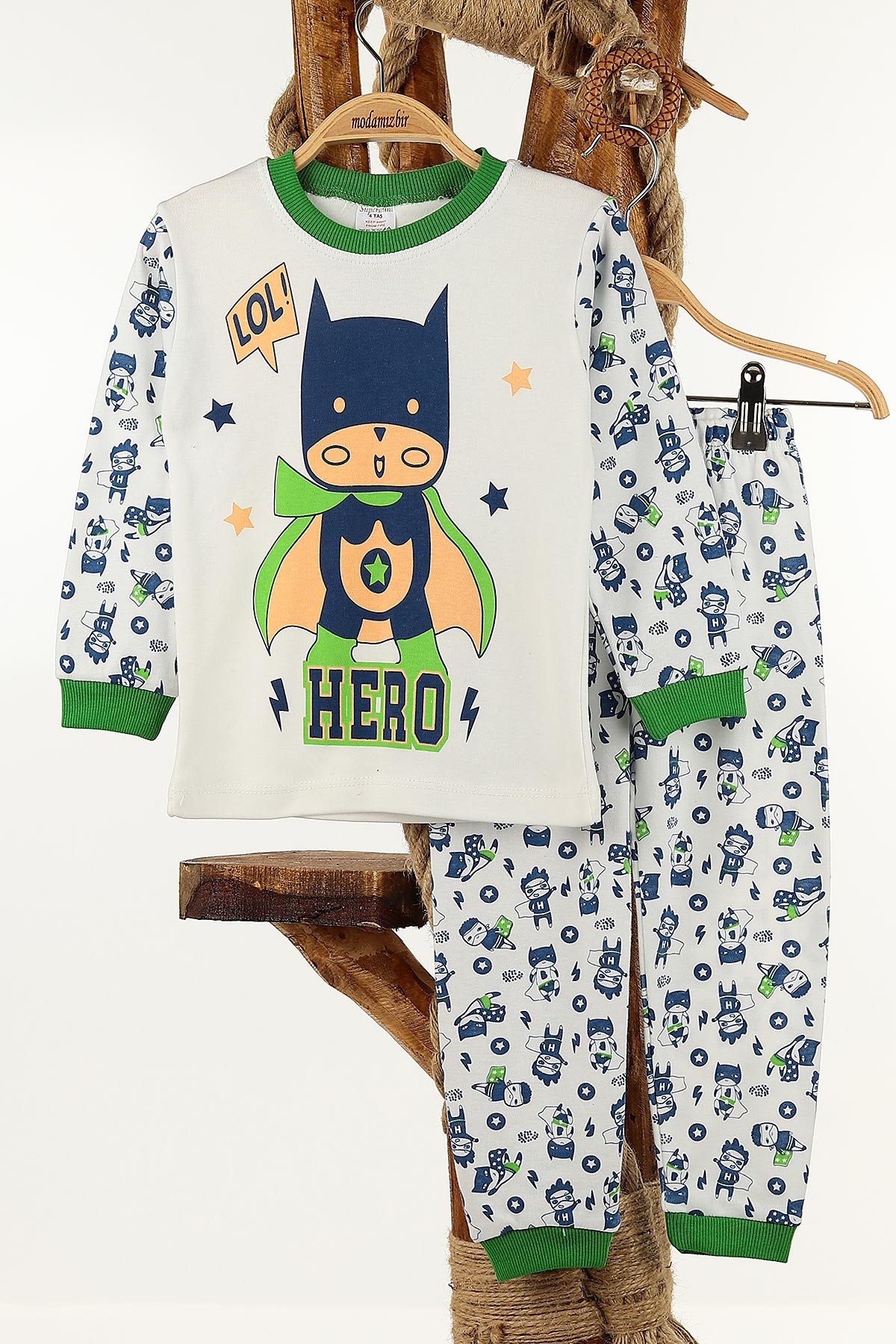 Yeşil (4-6 Yaş) Ekru Kahraman Baskılı Erkek Çocuk Pijama Takım 145162