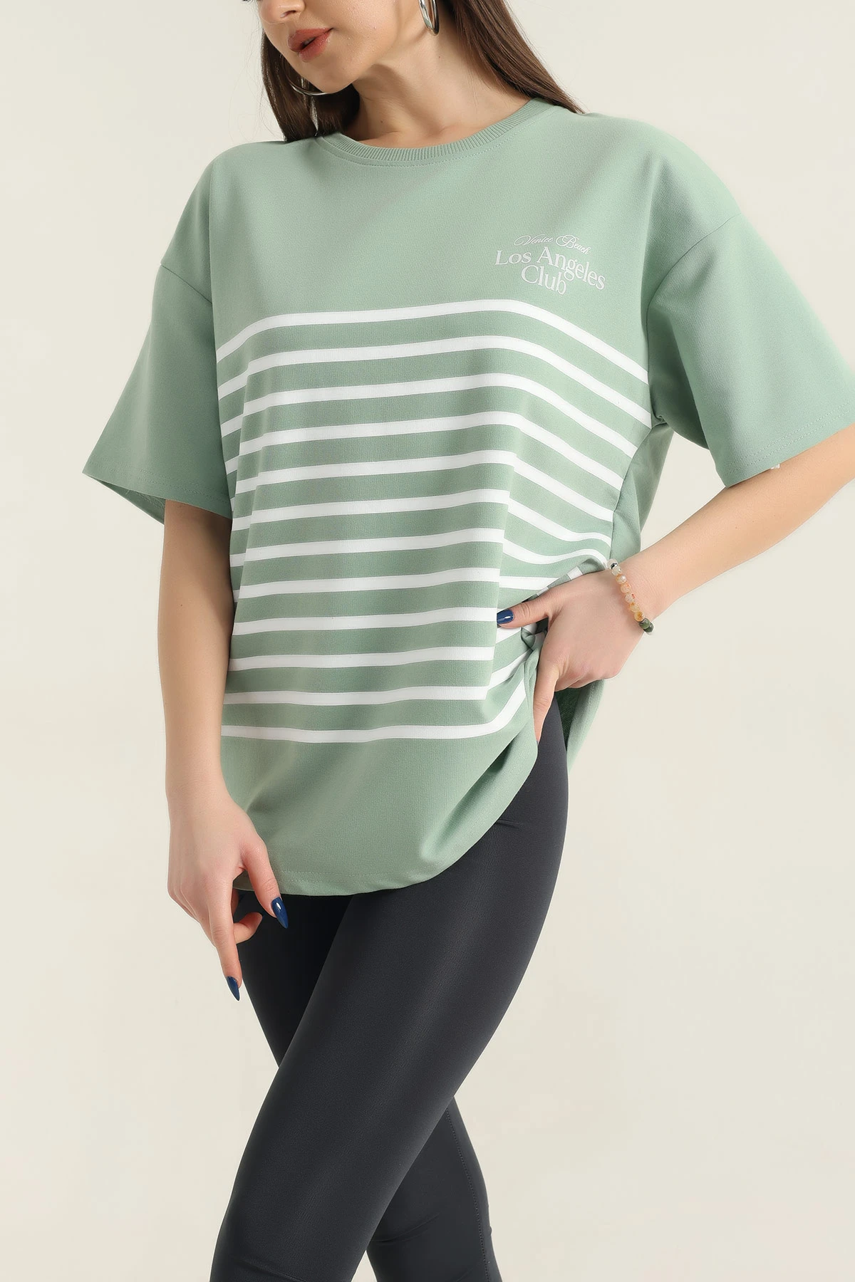 Yeşil Baskılı Bisiklet Yaka Oversize Bayan Tişört 337666