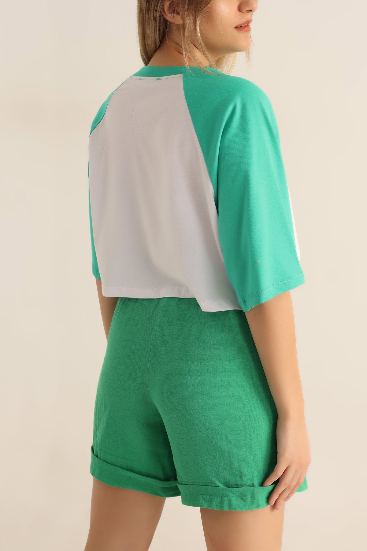 Yeşil Baskılı Crop Tişört 184619