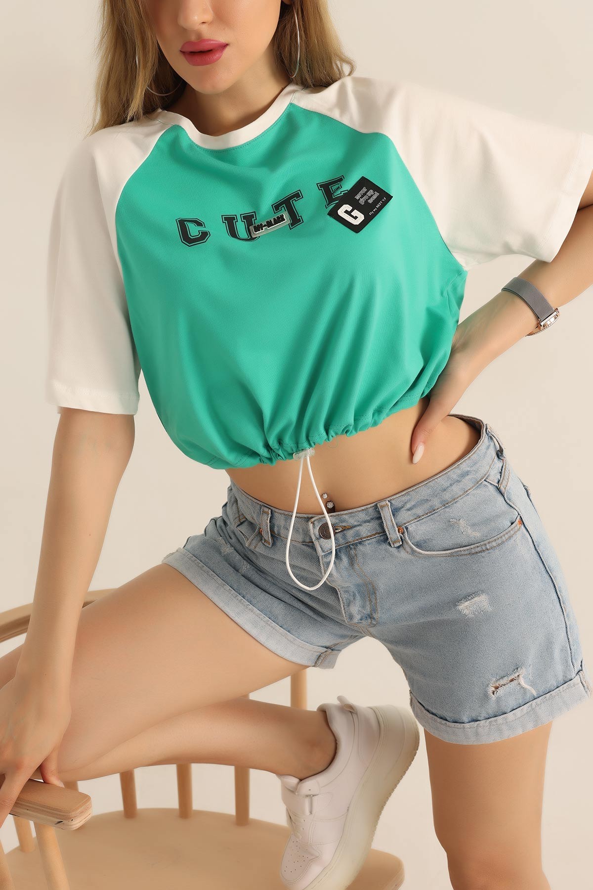 Yeşil Beli Sıkmalı Baskılı Tişört 184624