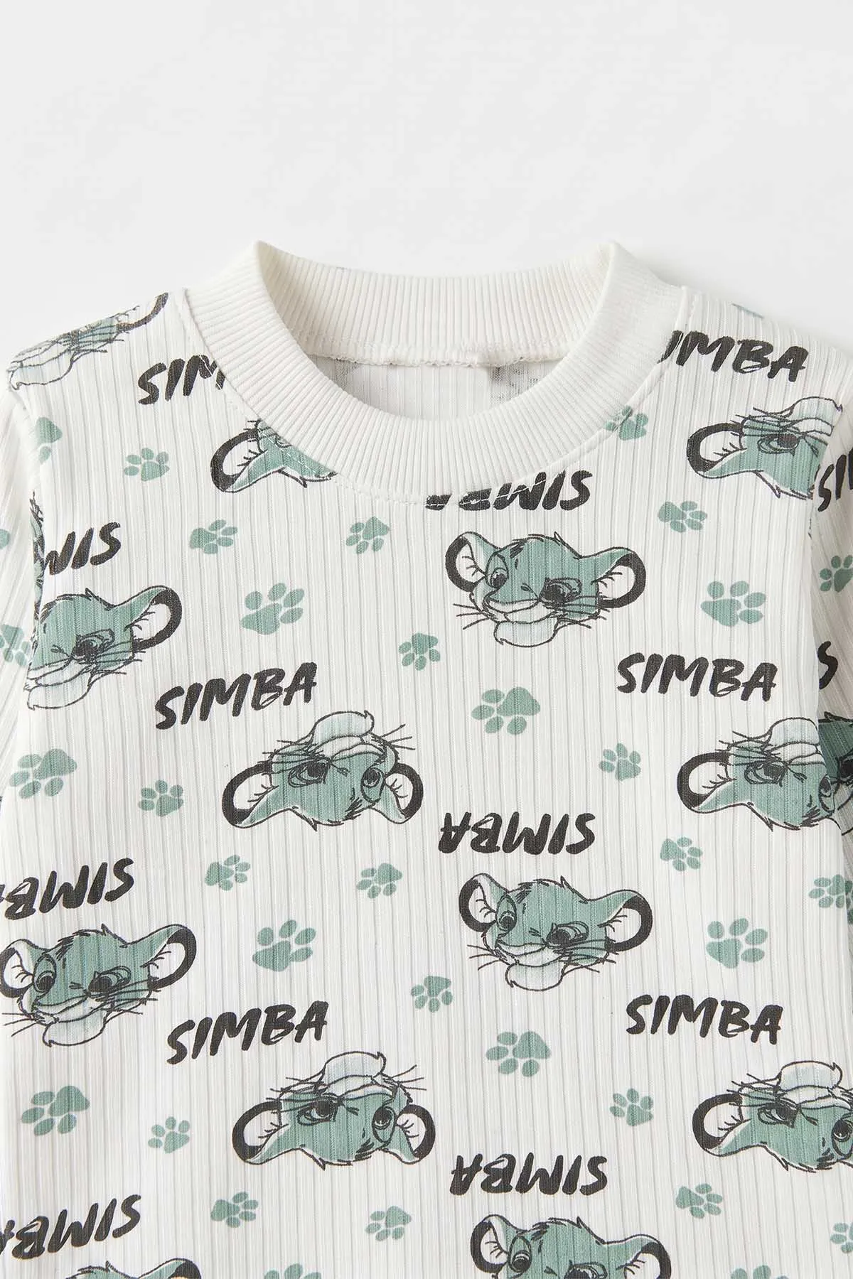 Yeşil Beyaz  (1-3 Yaş) Simba Desenli Raporlu Çocuk Pijama Takım 477342