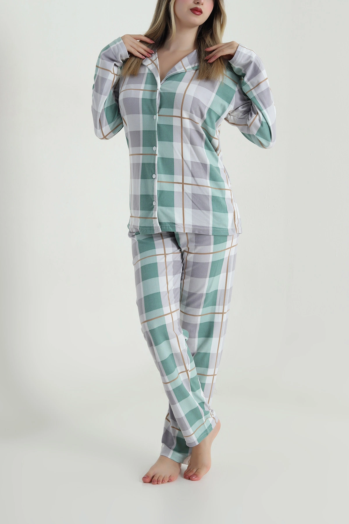 Yeşil Düğmeli Süet Kadın Pijama Takımı 486271