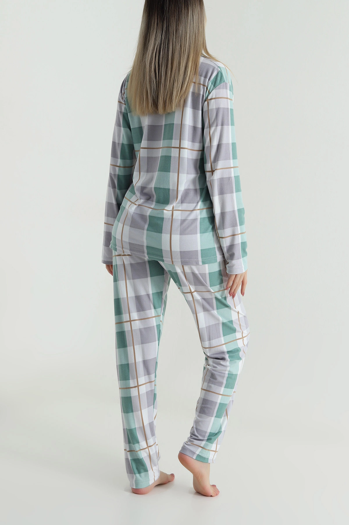 Yeşil Düğmeli Süet Kadın Pijama Takımı 486271