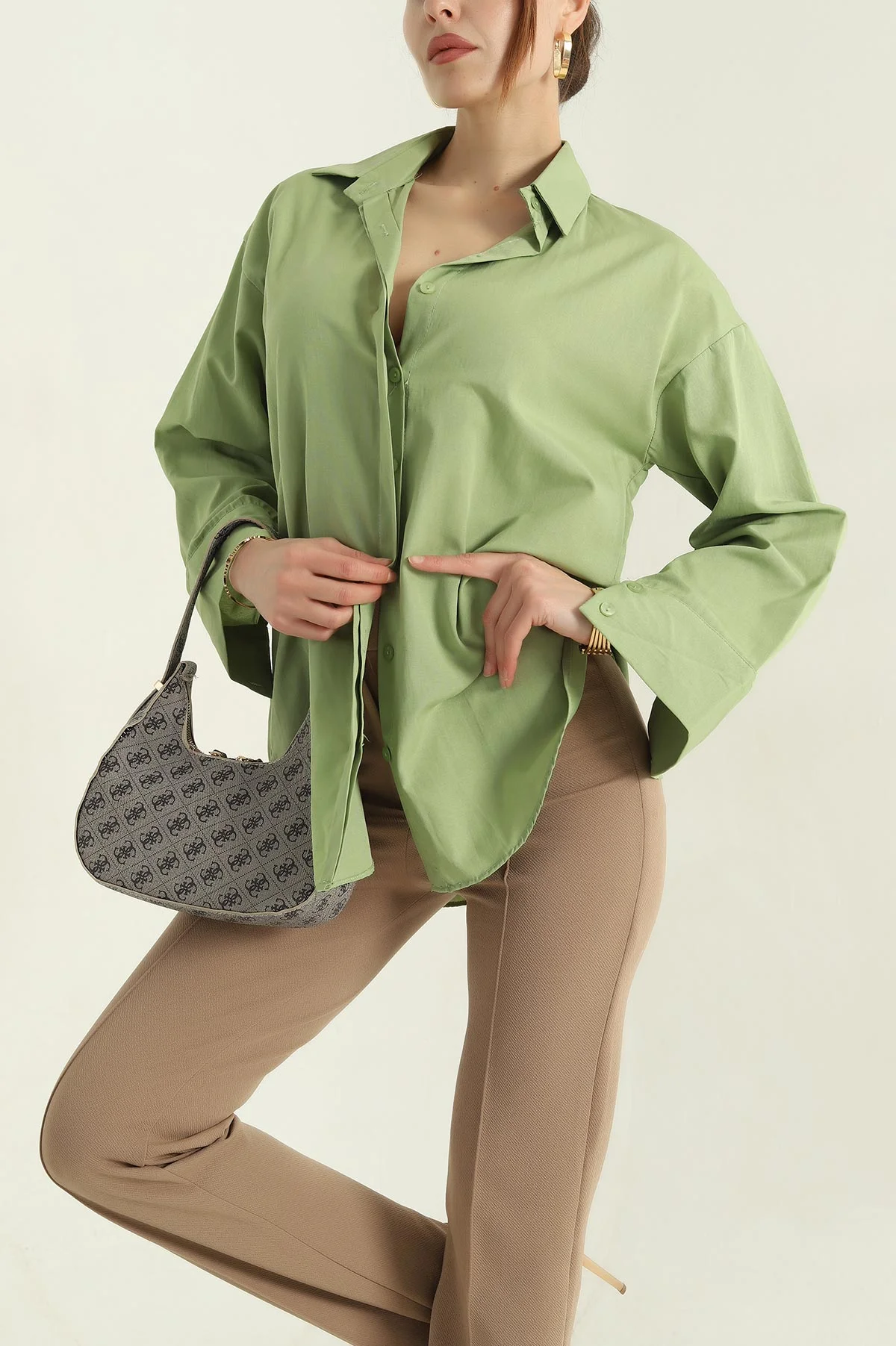 Yeşil Poplin Kumaş Gizli Pat Kadın Gömlek 367248