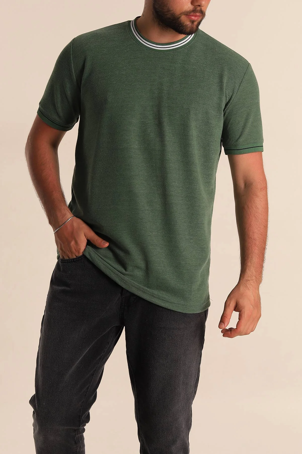 Yeşil Regular Fit Çizgili Yaka Detaylı Erkek Tişört 277154