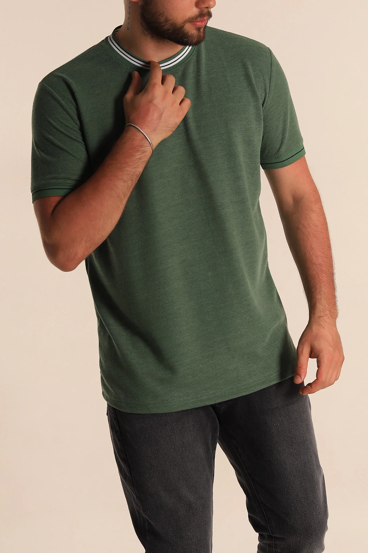 Yeşil Regular Fit Çizgili Yaka Detaylı Erkek Tişört 277154
