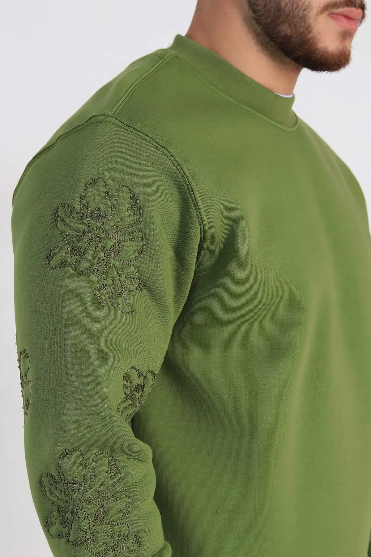Yeşil Relaxed Fit Üç İp Şardonlu Nakış Detaylı Erkek Sweatshirt 311183