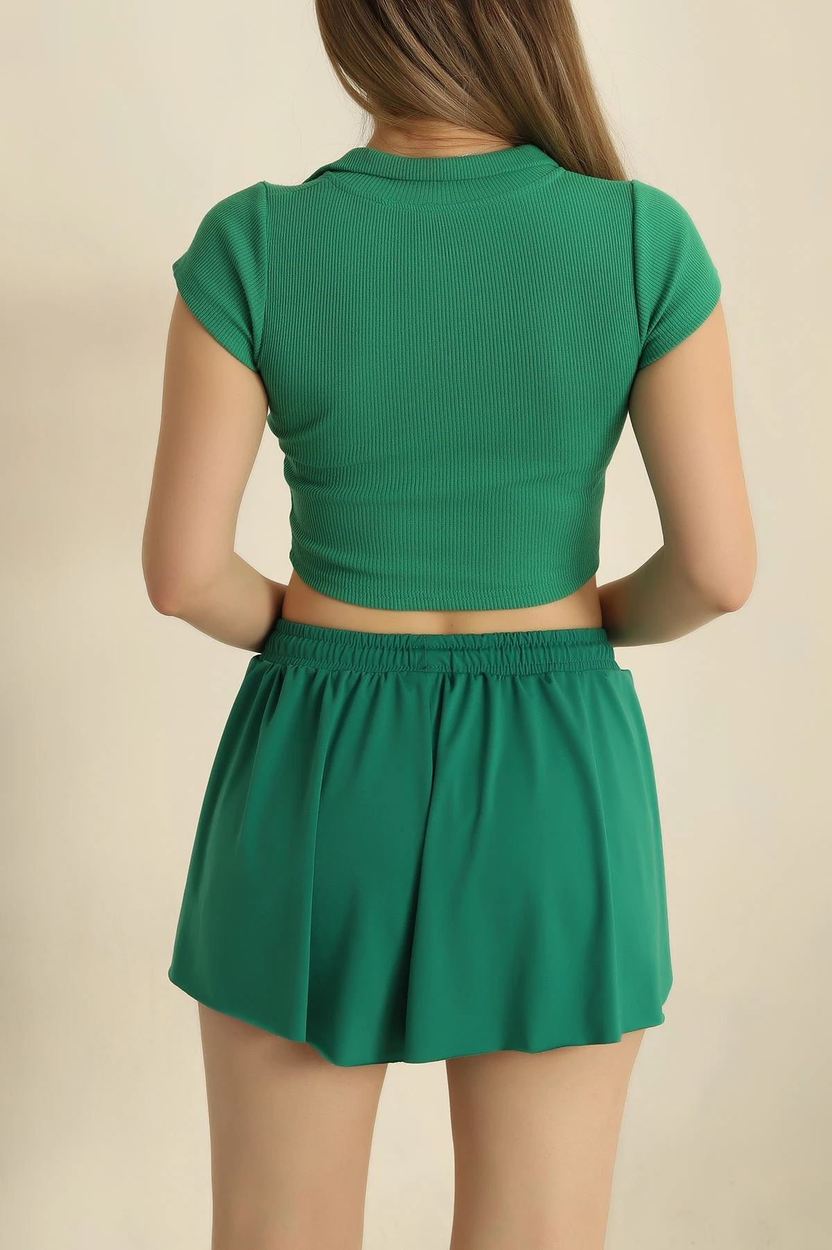 Yeşil Yakalı Fitilli Crop 257681