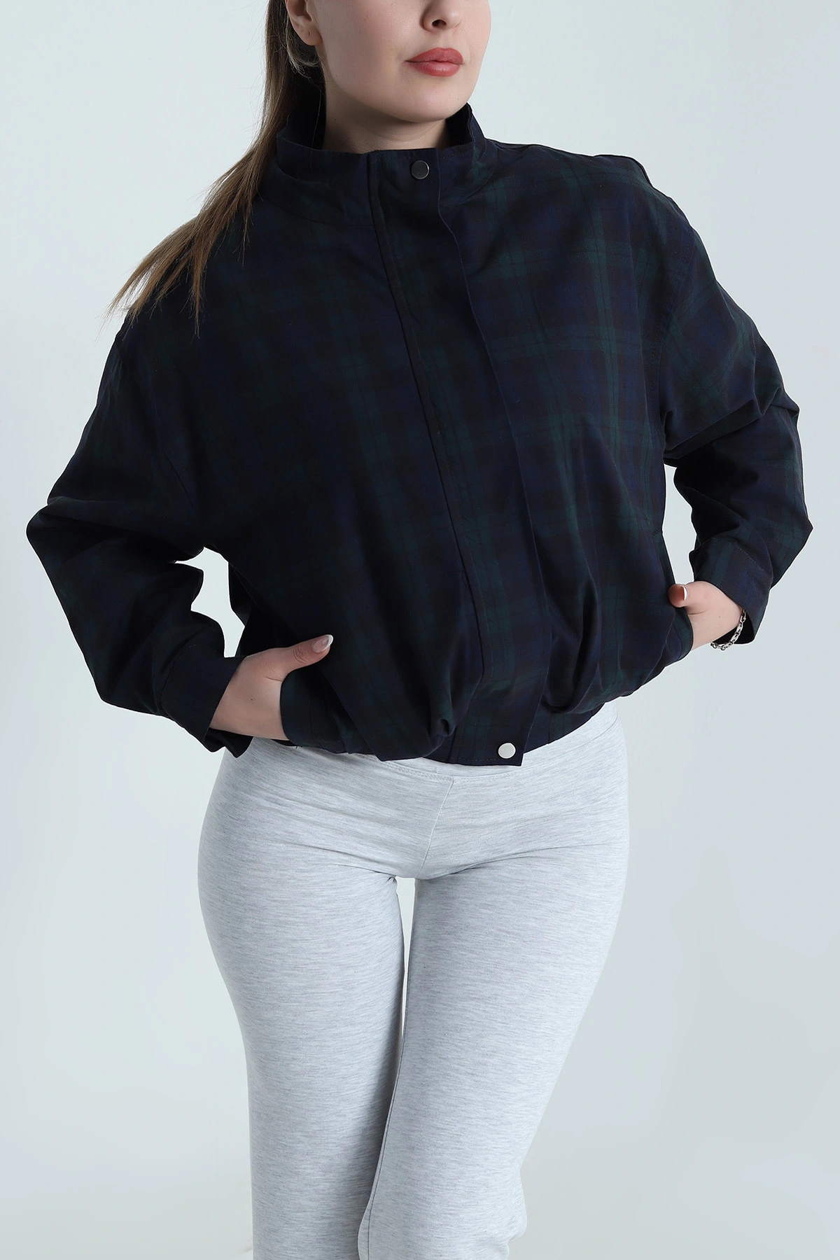 Yeşil Yeni Sezon Ekoseli Kadın Mont 490407