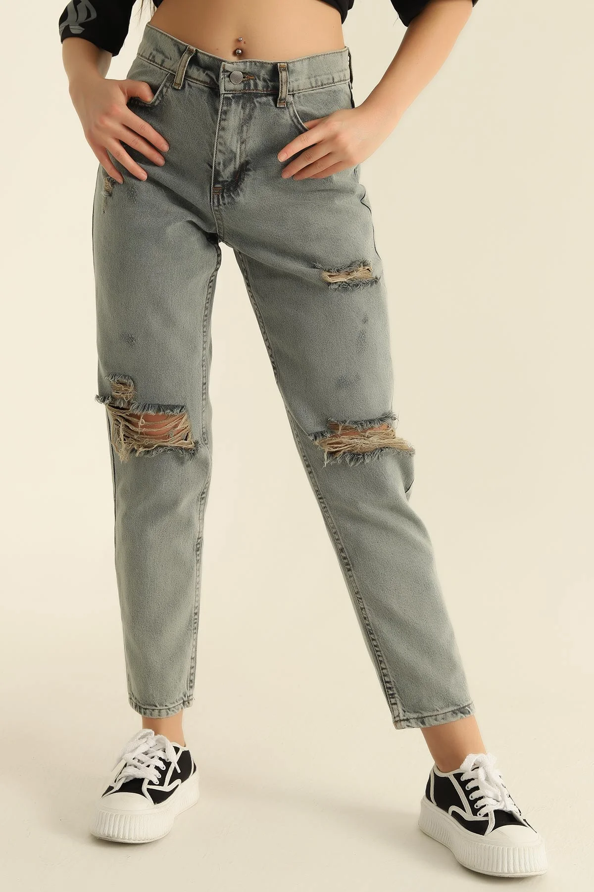 Yırtık Tasarım Kot Pantolon 276134