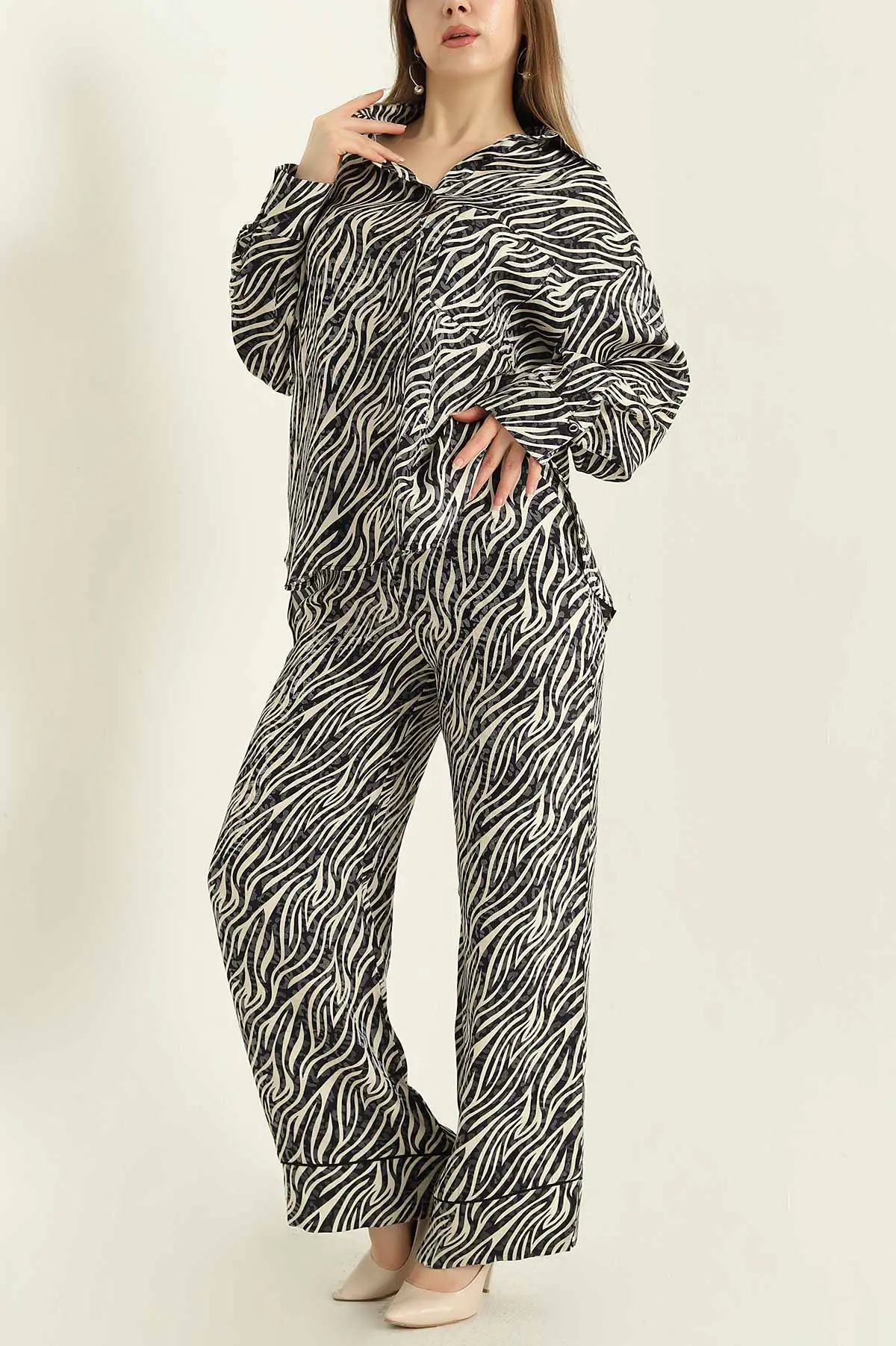Zebra Desenli Dokuma Saten Bayan İkili Takım 331802