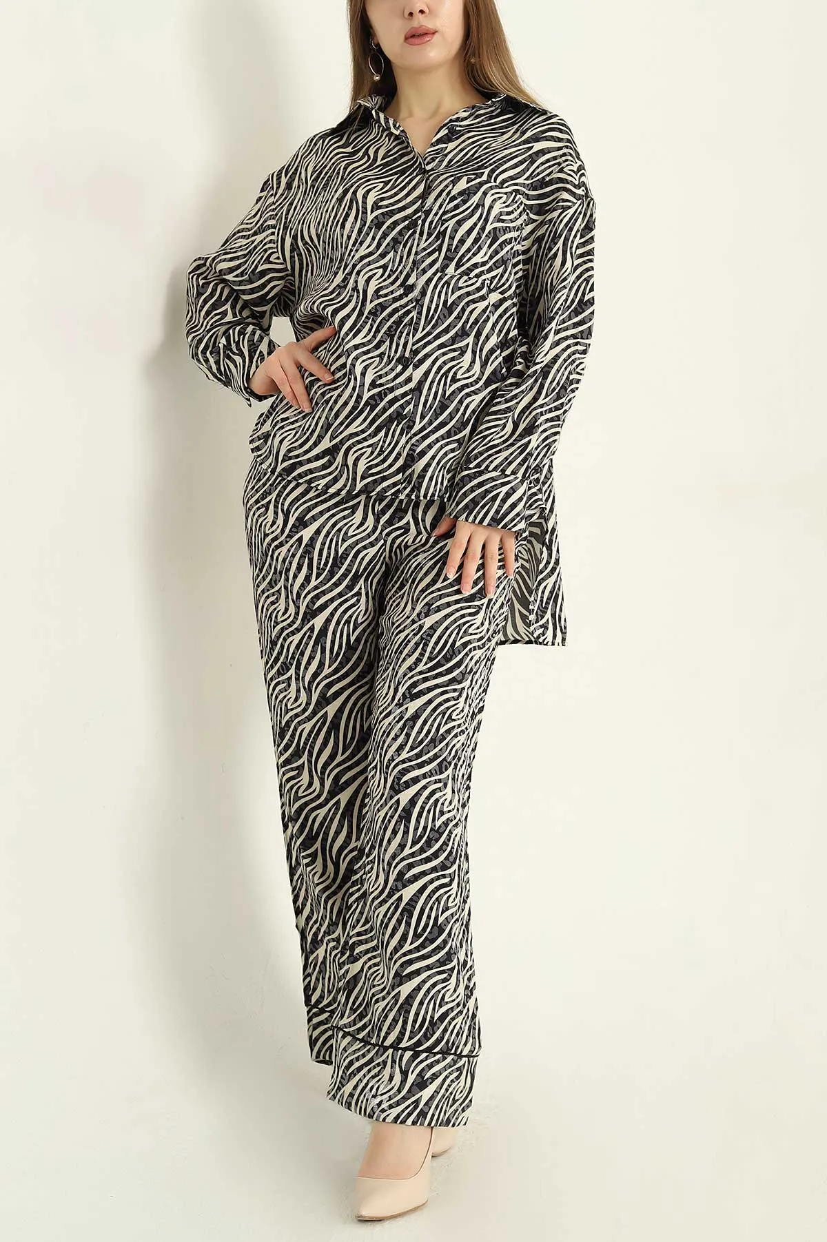 Zebra Desenli Dokuma Saten Bayan İkili Takım 331802