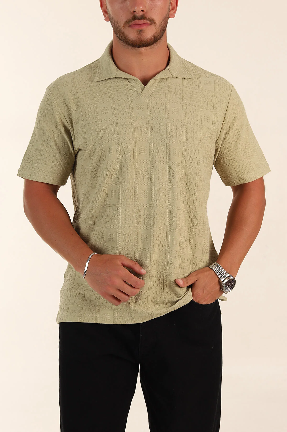 Zeytin Relaxed Fit Kabartma Desenli Patlı Polo Yaka Erkek Tişört 358023
