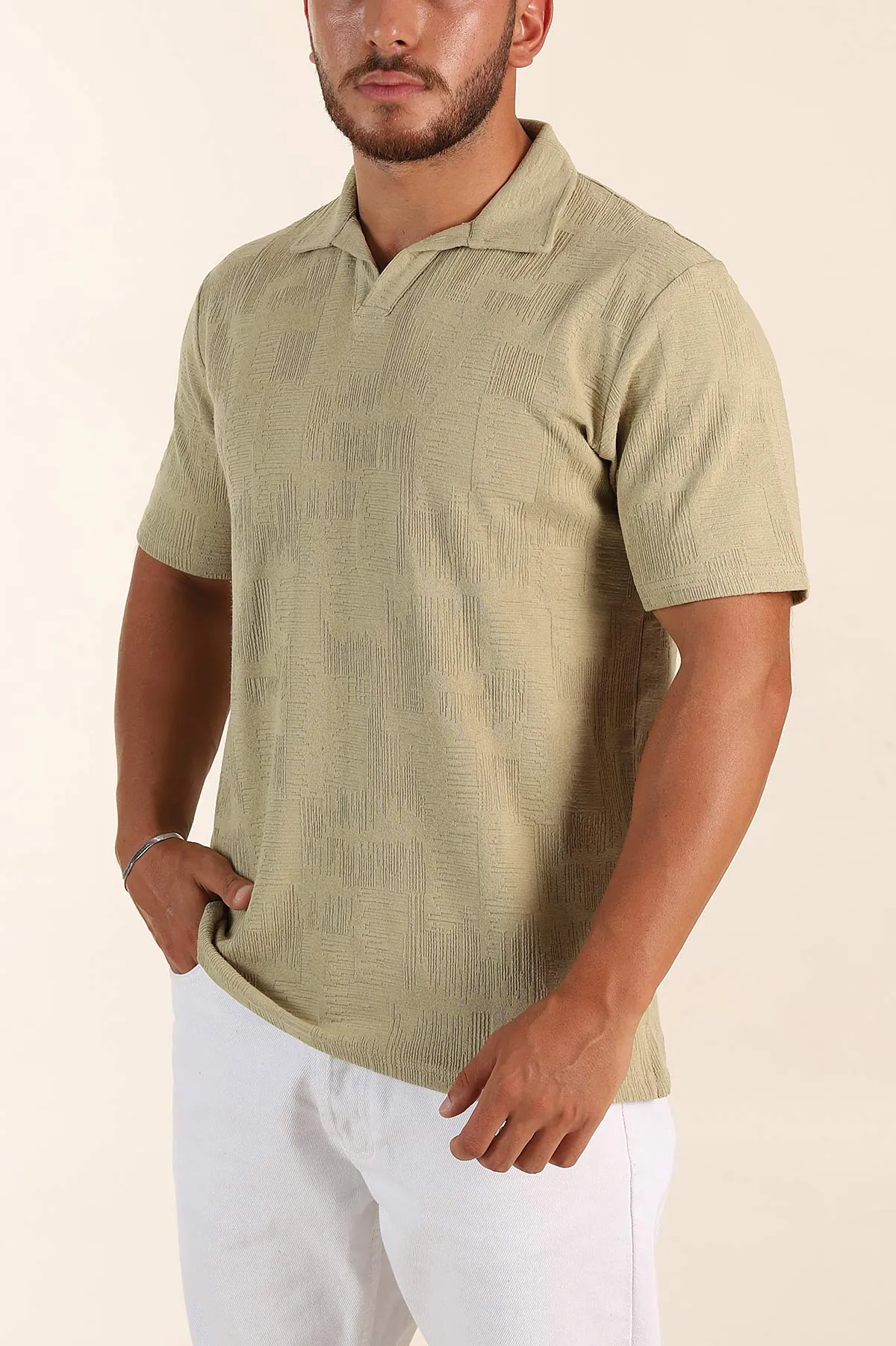 Zeytin Relaxed Fit Kabartma Desenli Patlı Polo Yaka Erkek Tişört 358100
