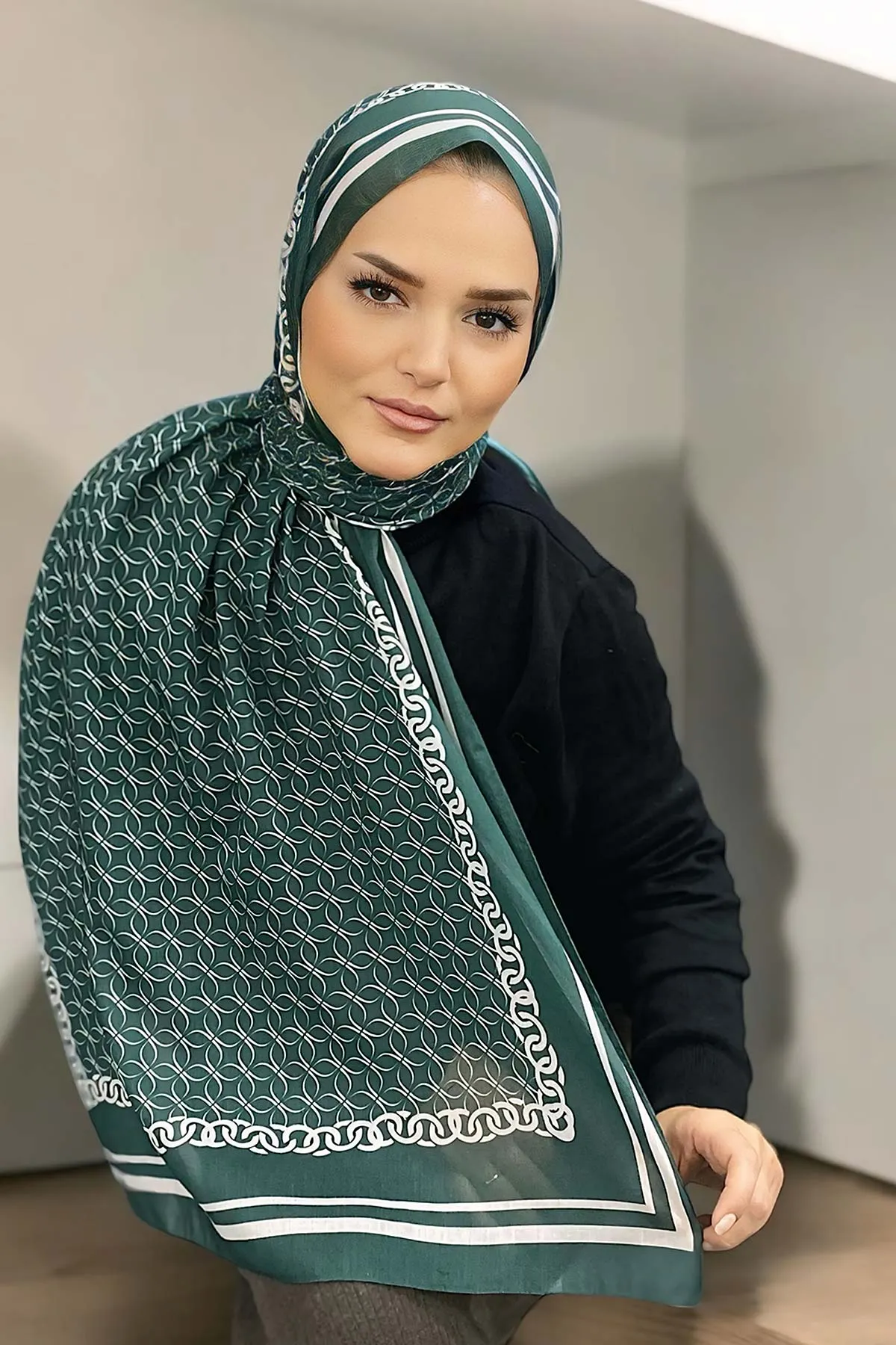 Zümrüt Yeşili 180X70 cm Dijital Baskı Zincir Desenli Pamuk Şal 332911