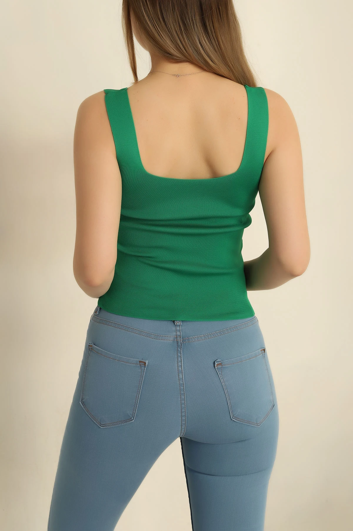 Zümrüt Yeşili Kare Yaka Polyemid Bluz 260364