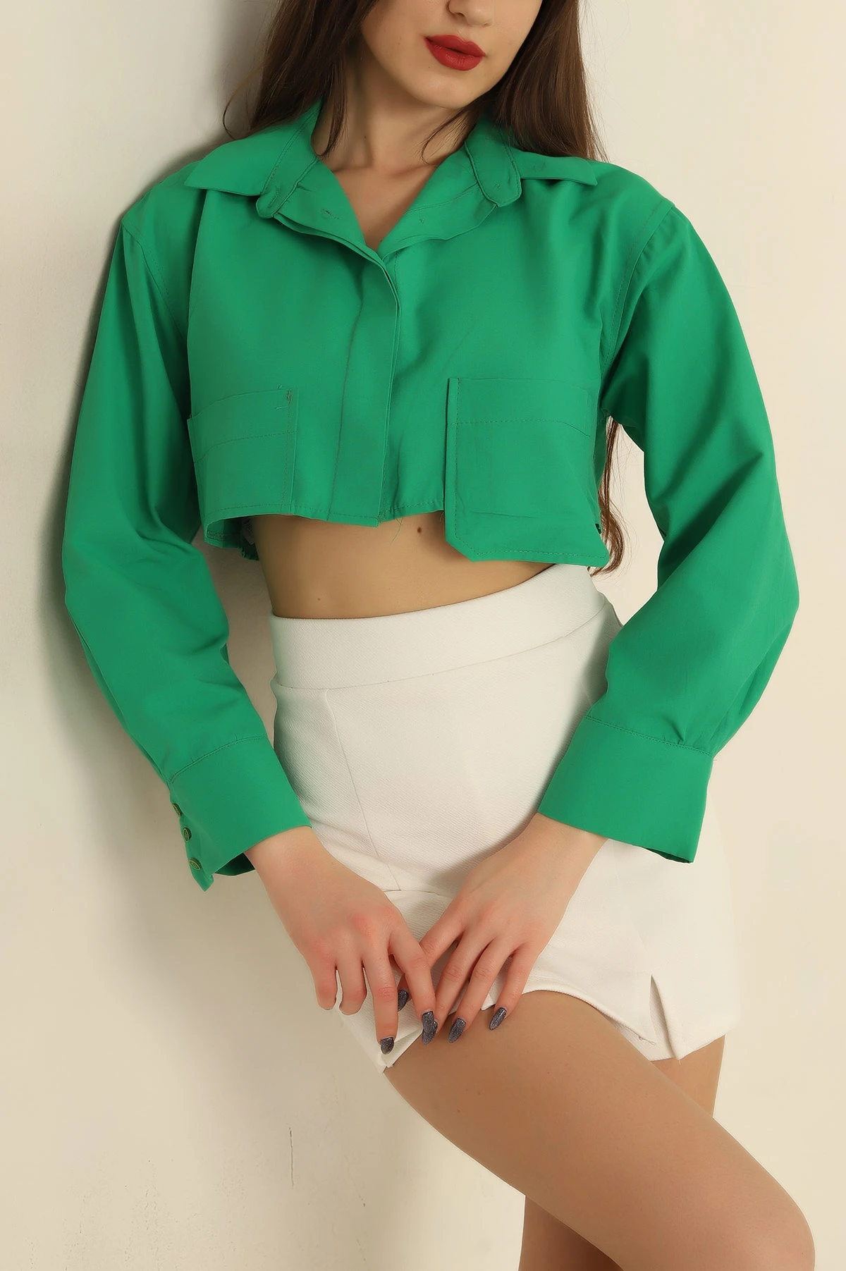 , Zümrüt Yeşili Poplin Kumaş Cepli Crop Gömlek 255665