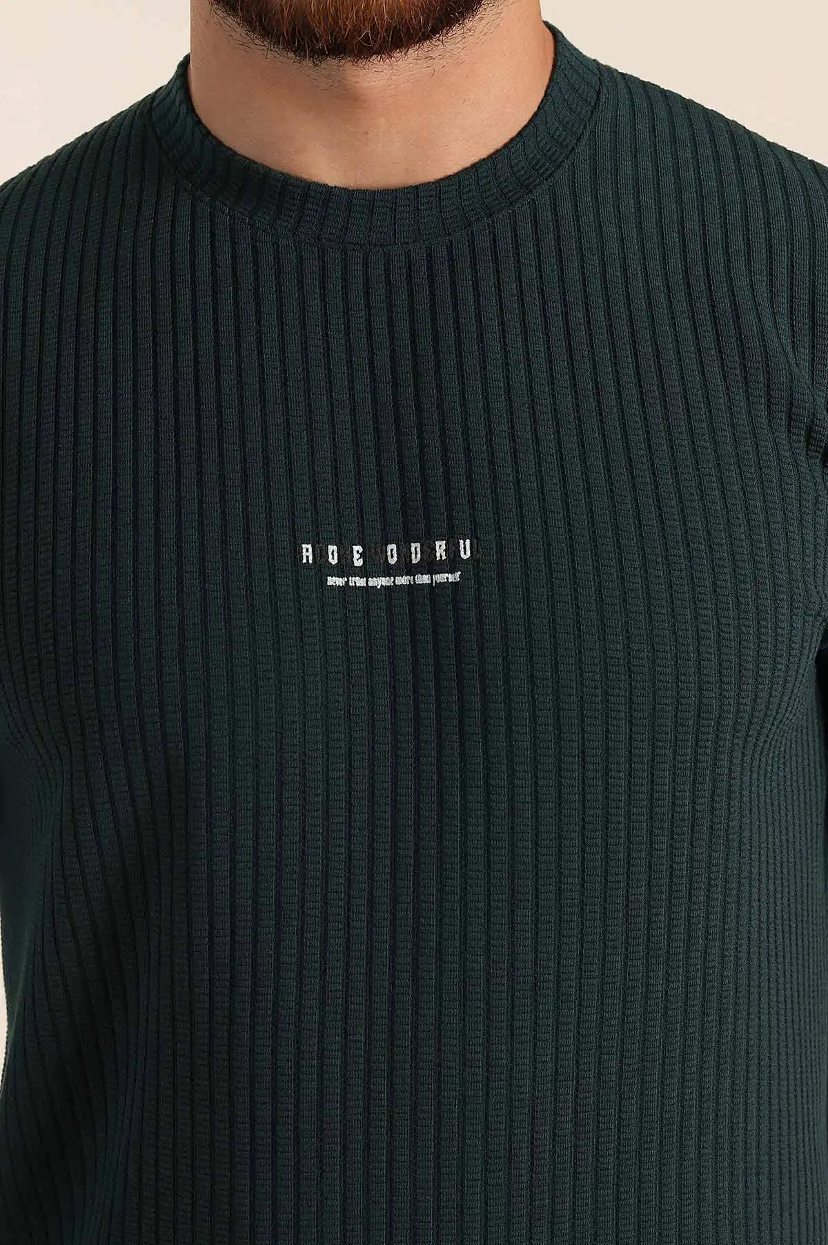 Zümrüt Yeşili Relaxed Fit Dokulu Yazı Detaylı Erkek Tişört 370307