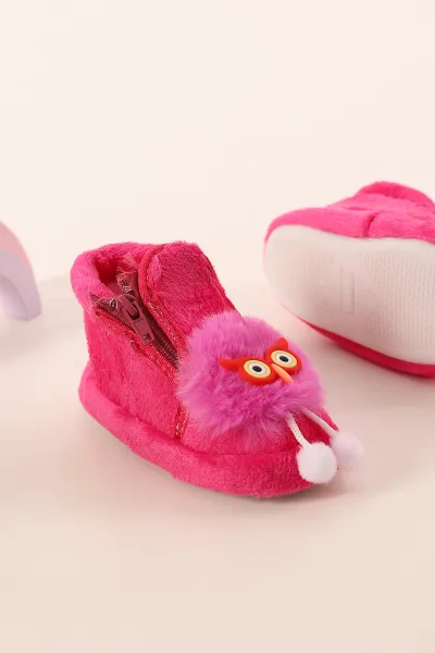 25-30-fusya-pelus-figurlu-fermuarli-kiz-cocuk-panduf-395538