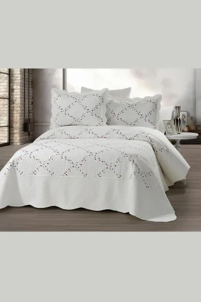 250x260-cm-cift-kisilik-renkli-jakarli-nakisli-yatak-ortusu-349869