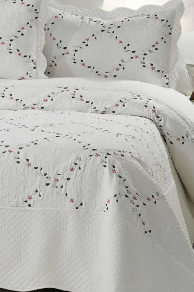 250X260 Cm Çift Kişilik Renkli Jakarlı Nakışlı Yatak Örtüsü 349869