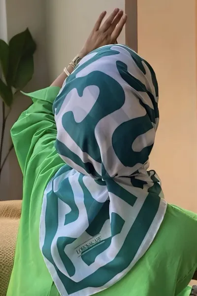 90x90 Baskılı El Dikimi Soft Eşarp 278551