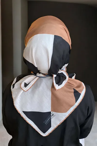 90x90 Baskılı El Dikimi Soft Eşarp 300828