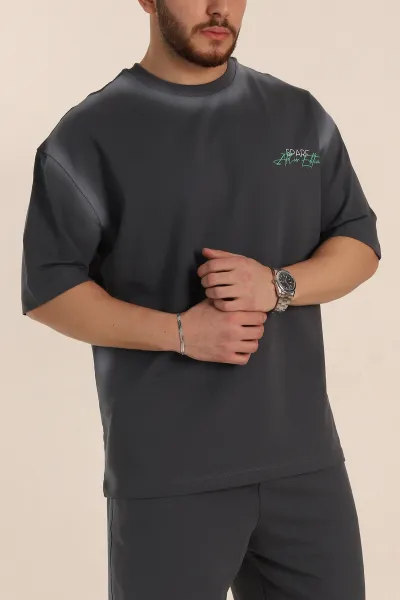antrasit-oversize-yazi-detayli-yikamali-erkek-tisort-354074