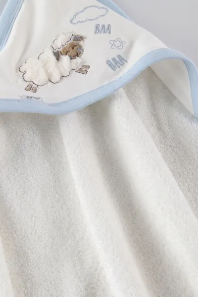Bebe Mavisi (0-6 Ay)  4 Parça Kuzu Nakışlı   Kız Bebek Kutulu  Bornoz Seti 476649