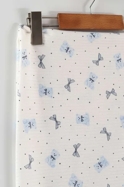 Bebe Mavisi Fiyonklu Ayıcık Desenli Tek Kat Raporlu Bebek Battaniye 464724