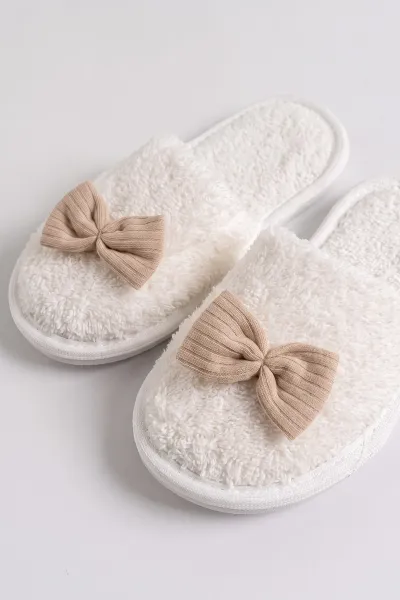 Bej (0-6 Ay)  4 Parça Fistolu Fiyonklu   Kız Bebek Kutulu  Bornoz Seti 476646