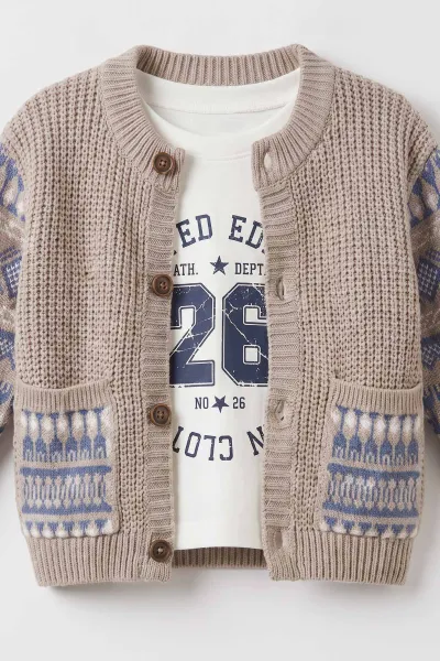 Bej (1-5 Yaş) Baskılı Badili Kilim Desenli Triko Hırkalı Kot Pantolonlu Erkek Çocuk 3'lü Takım 500990