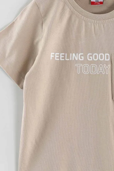 Bej (2-10 Yaş)Feeling Good Baskılı Önden Cep Detaylı  Şortlu Penye Erkek Çocuk Yazlık Takım 437818