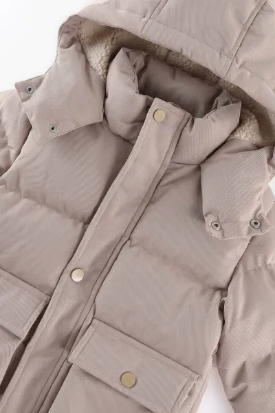 Bej (6-10 Yaş) Cepli Kapüşonlu İçi Kürklü Erkek Çocuk Mont 499694