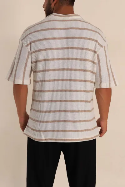 Bej Çizgili Oversize Jakarlı Delikli Erkek Triko Tişört 267399