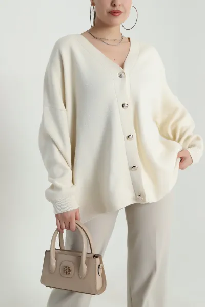Bej Düğmeli Oversize Kadın Triko Hırka 490710
