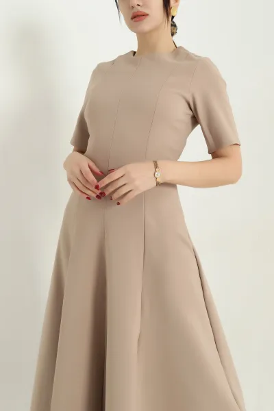 Bej Fermuarlı Kısa Kol Atlas Elbise 340037
