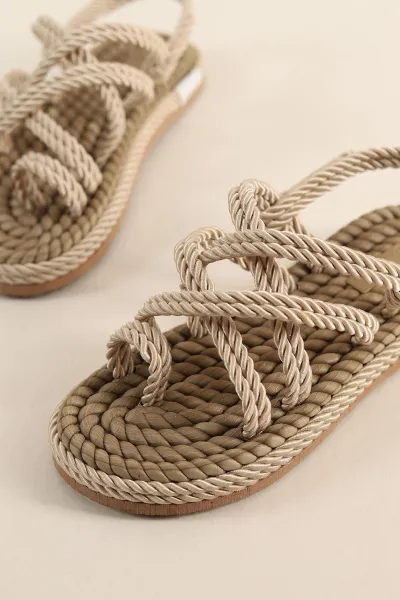 Bej Hasır Örgülü Sandalet 250697