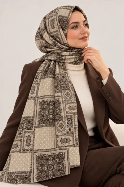 Bej İthal Çift Tarafı Baskılı Yumuşak Dokulu Etnik Desenli Kadın Şal 90x180 cm 498750