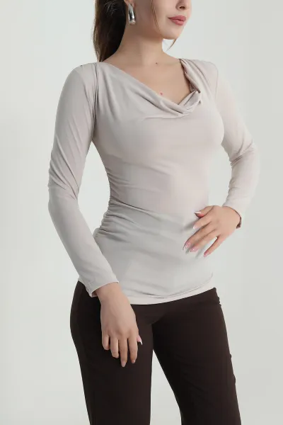 Bej Önü Dökümlü Sandy Kadın Bluz 486971
