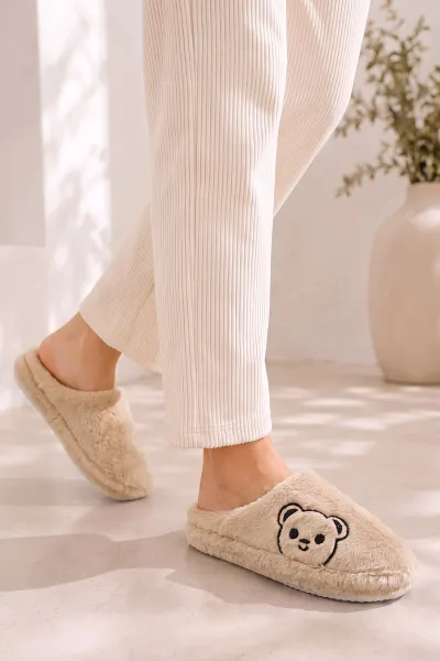 Bej Peluş Ayıcık Figürlü Kadın Ev Terliği 488918