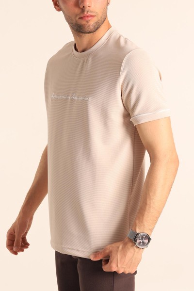 Bej Regular Fit Dokulu Nakışlı Yazı Detay Erkek Tişört 182158