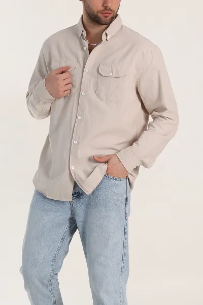 bej-relaxed-fit-gabardin-cift-cep-detayli-ata-yaka-erkek-gomlek-339103