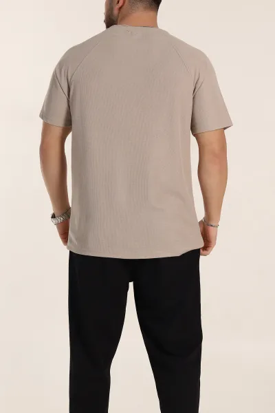 Bej Relaxed Fit Petek Dokulu Reglan Kol Basic Erkek Tişört 352025