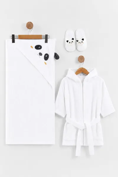 Beyaz (0-24 Ay) Panda Nakışlı Unisex Bebek Bornoz Seti 475599